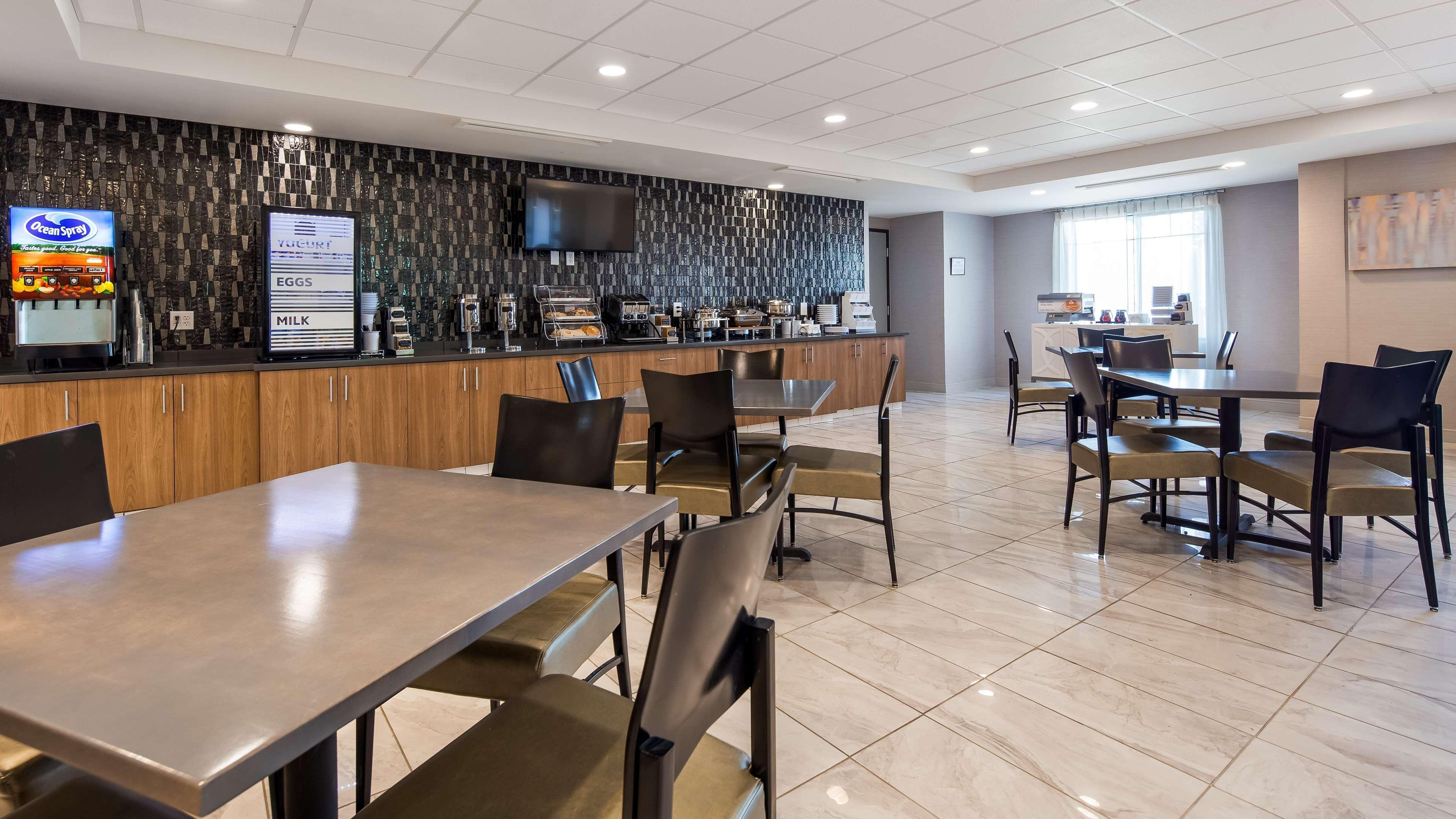 Best Western Plus West Covina Inn Exterior photo
