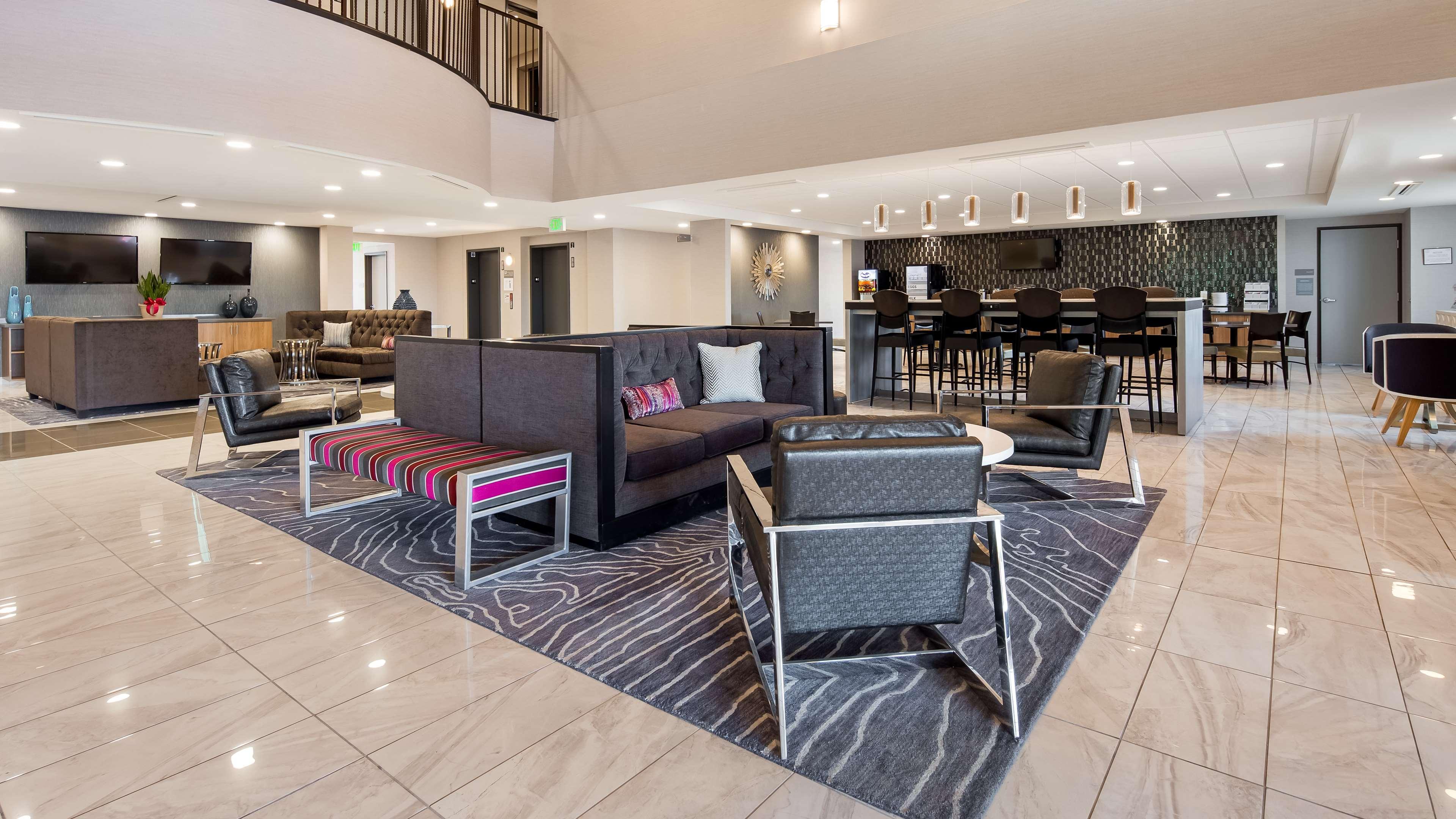 Best Western Plus West Covina Inn Exterior photo
