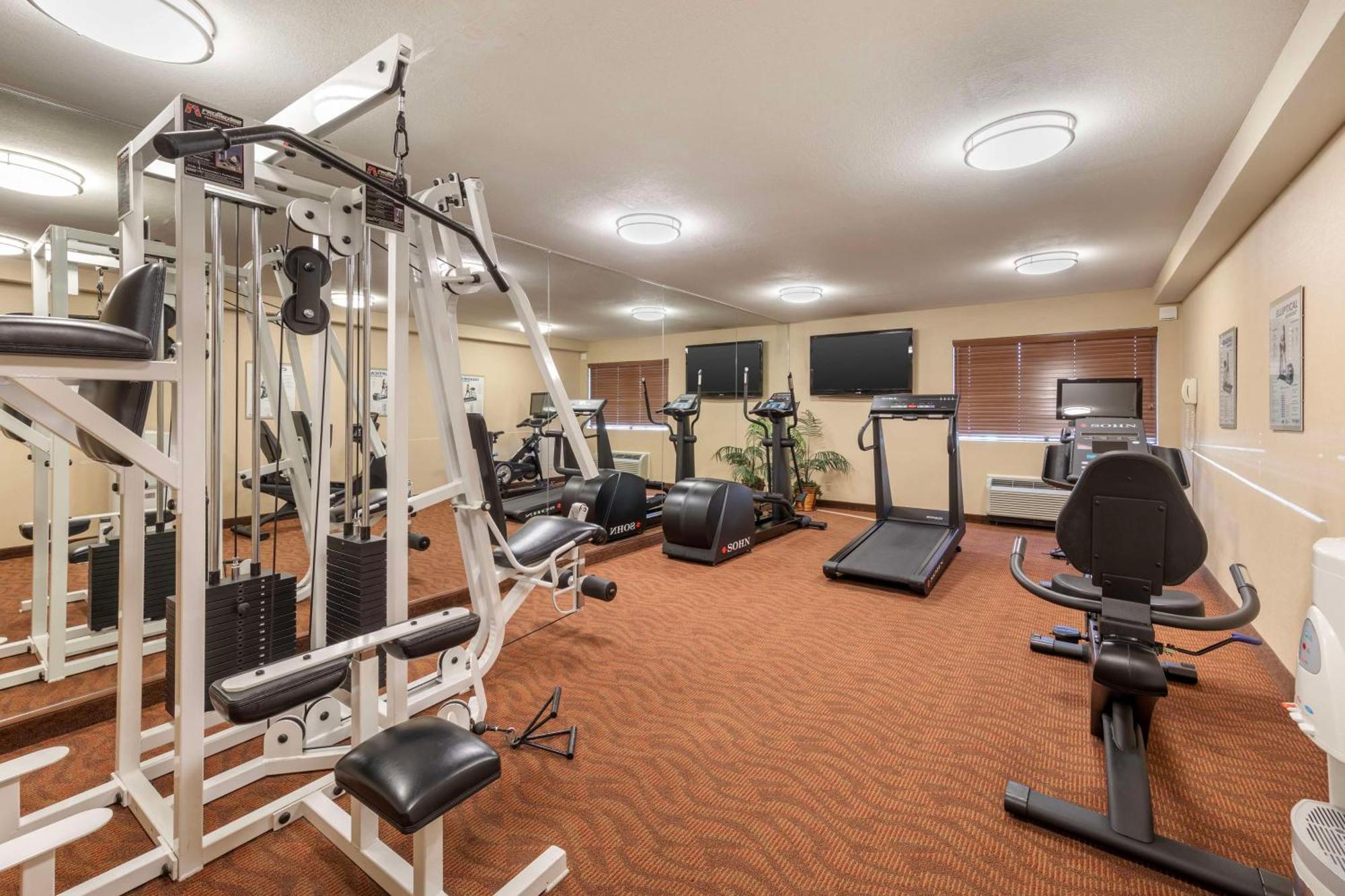 Best Western Plus West Covina Inn Exterior photo